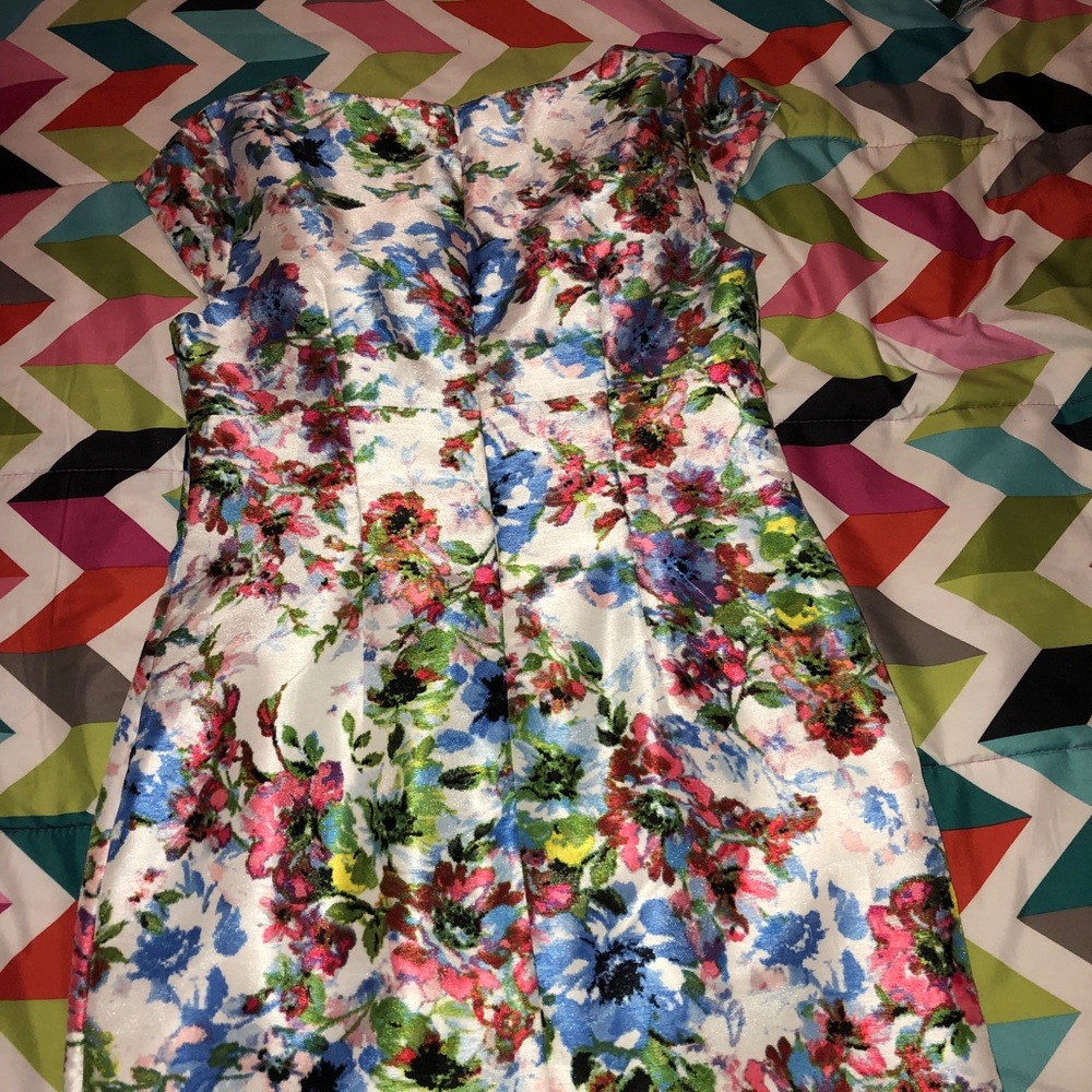 FLOWER PRINT FORMAL DRESS